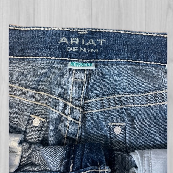 Ariat Boyfriend Denim jeans - Picture 3 of 7